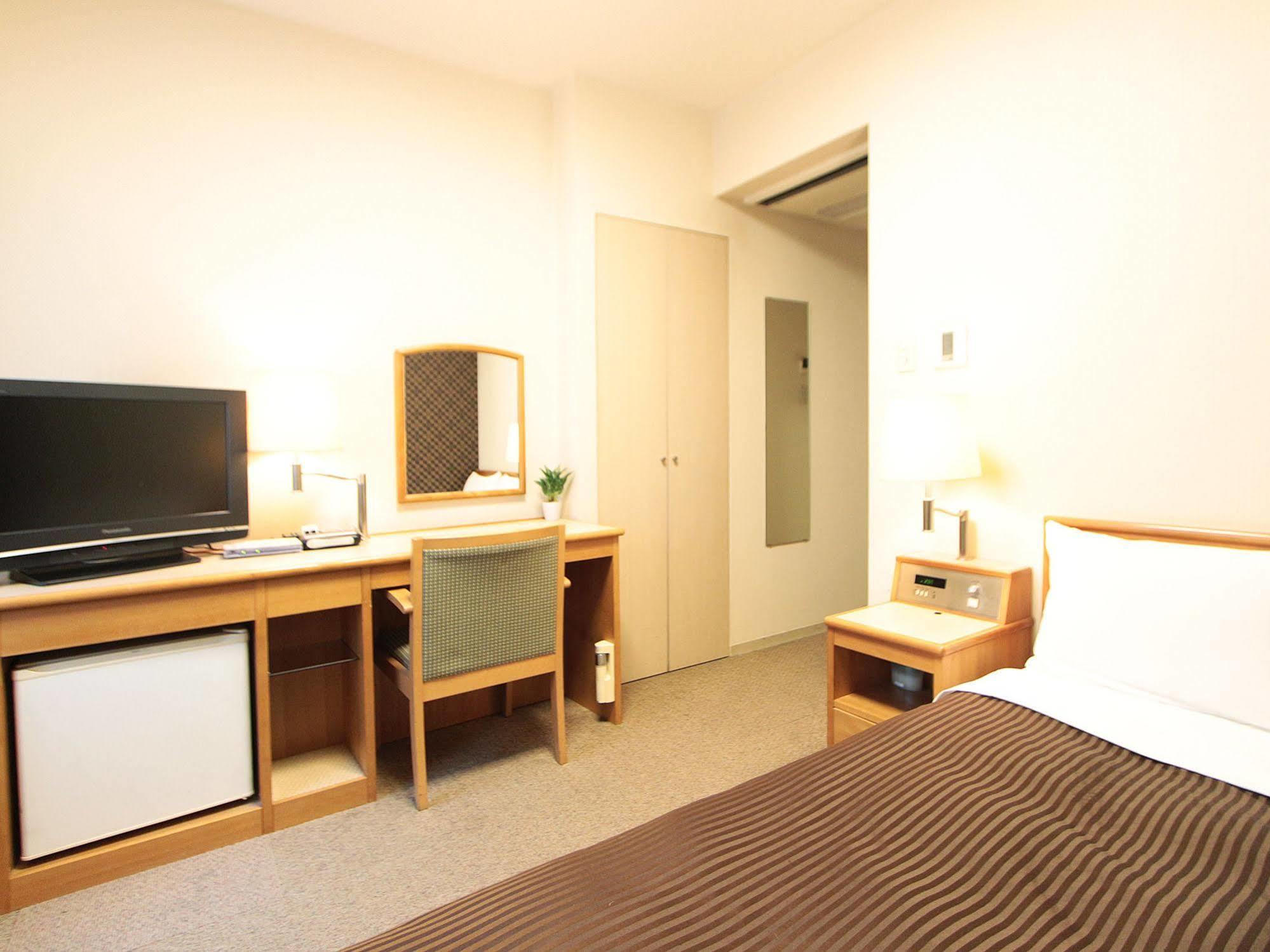 Hotel Livemax Budget Shinbashi Tokió Kültér fotó